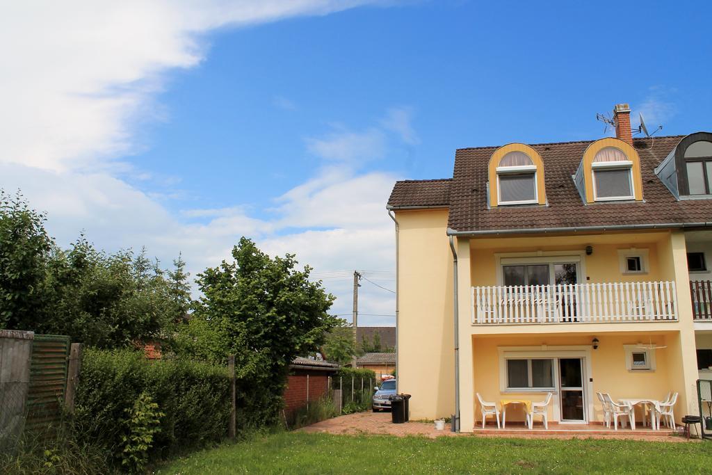 Fausztland Apartments Zamárdi Dış mekan fotoğraf